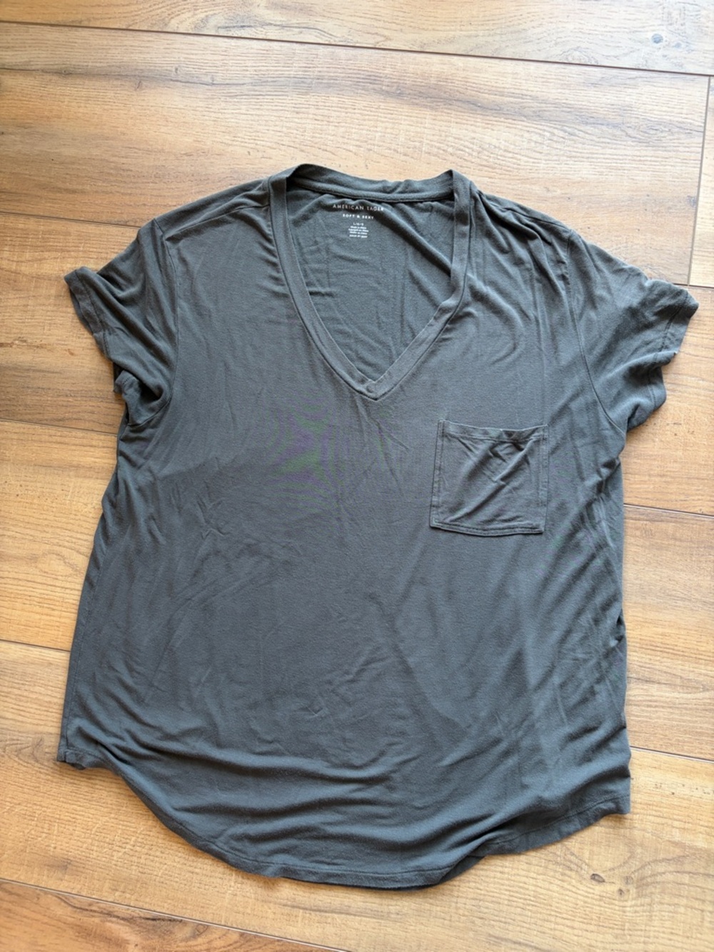 American Eagle Outfitters Soft & Sexy V-Neck Tee in Dark Gray/Olive